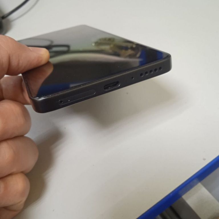 Розпродаж Xiaomi redmi note 13 4g 6/128gb, продавець Техноскарб