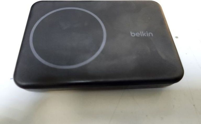 Купити Belkin power bank 5k + stand Б/У
