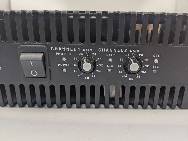 Оголошення Qsc rmx 4050hd Б/У