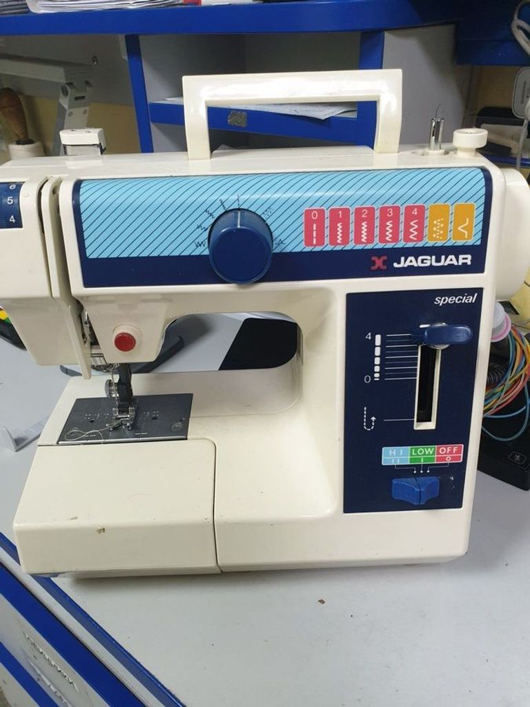 Купити Jaguar 281 mini Б/У