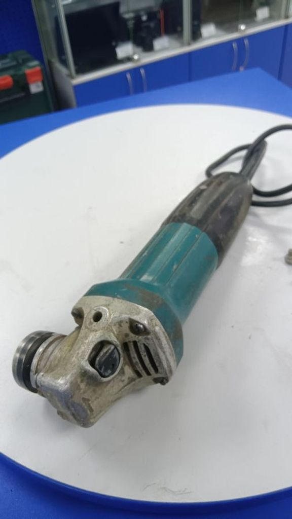 Дешево Makita GA5030 з ломбарду