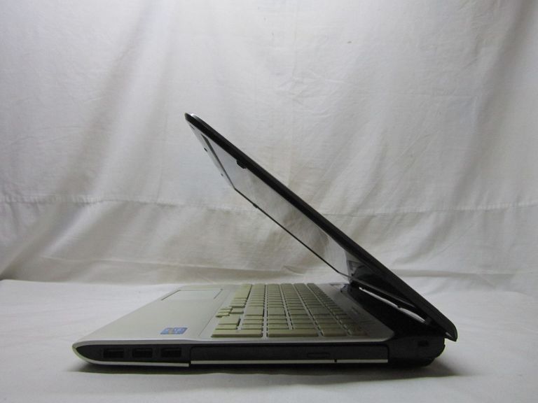 Sony Vaio sve151j13v 15.6" Код:null. Зображення 9