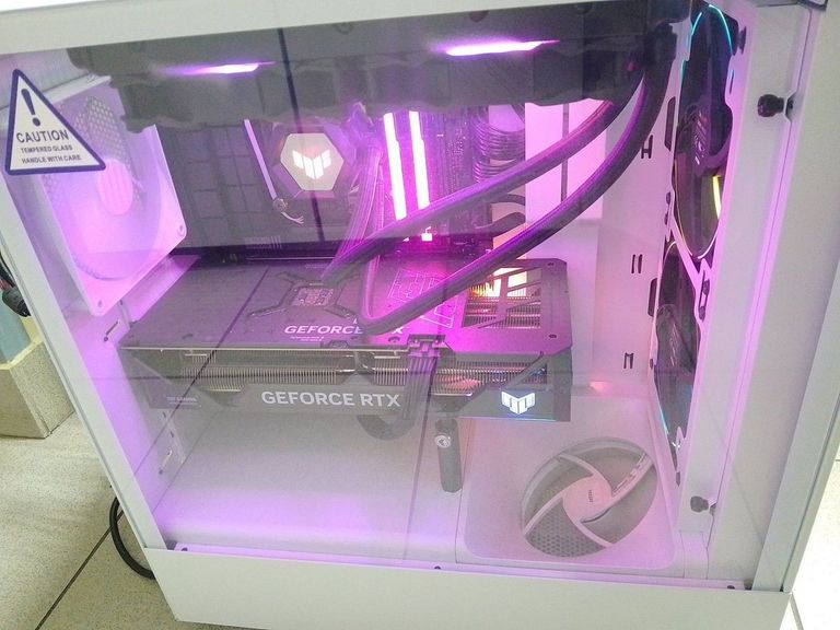 Купити Пк intel core i5-13600kf/ram 32 gb/hdd відсутній+відсутній/ssd 1000 gb+відсутній/nvidia rtx 4070ti (ge Б/У