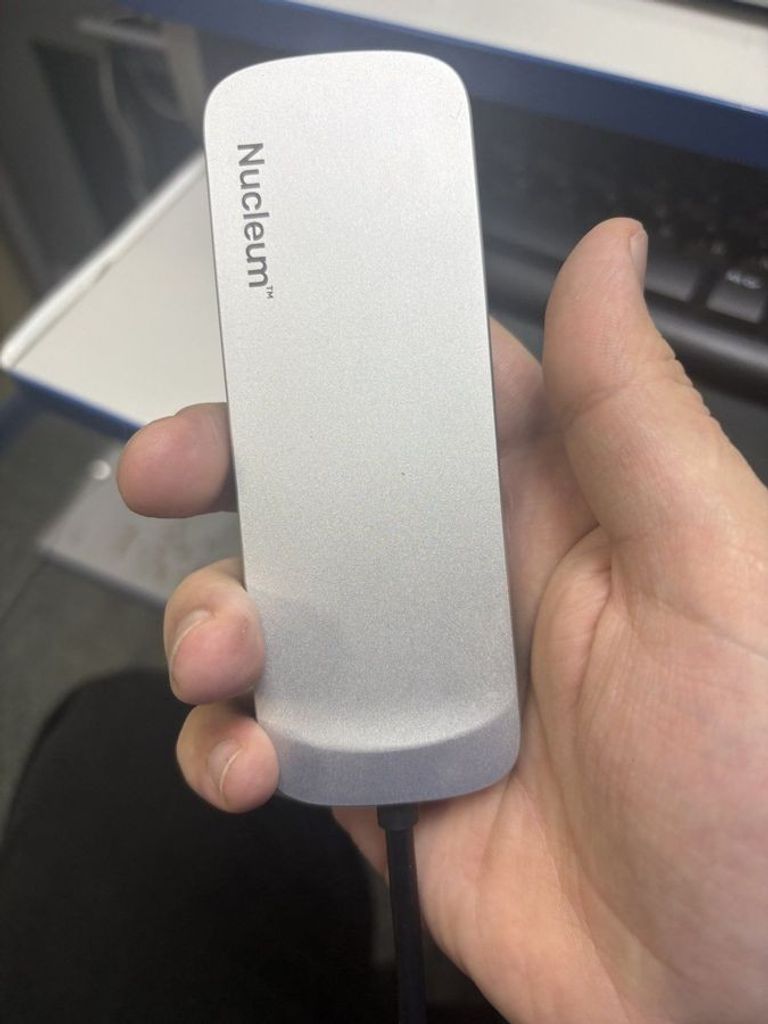 Купити Kingston usb 3.1 type c хаб kingston nucleum c-hubc1-sr-en Б/У