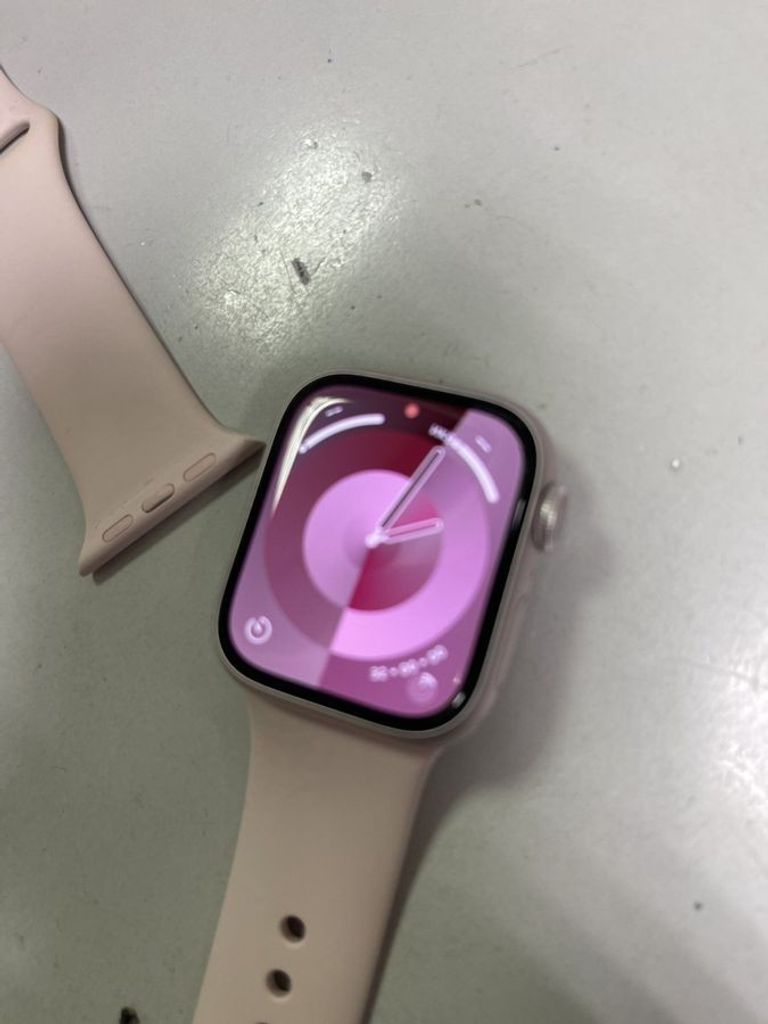 Оголошення Apple watch series 9 gps 41mm aluminum case Б/У