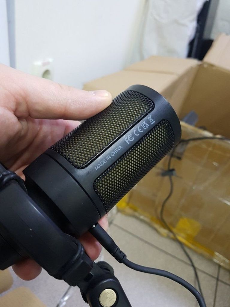 Купить Fifine A6T Б/У