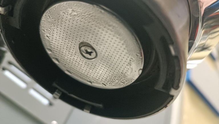 Купить Delonghi EC 685.BK Б/У