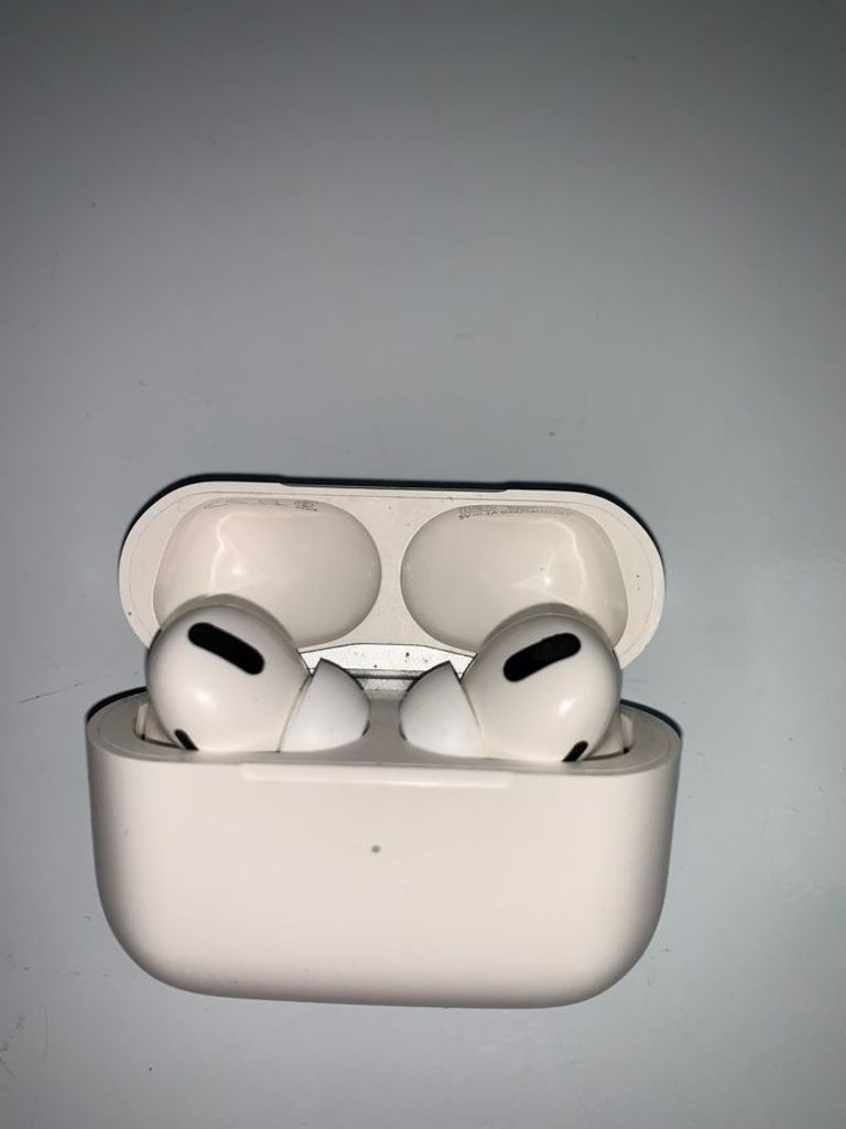 Купити Apple AirPods Pro (MWP22) Б/У