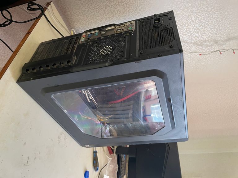 Купити Gamemax Б/У