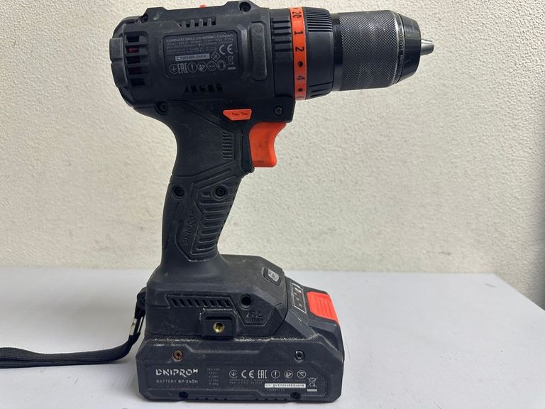 Дешево Dnipro-M cd-201hbc compact 1акб 4ah зп з ломбарду