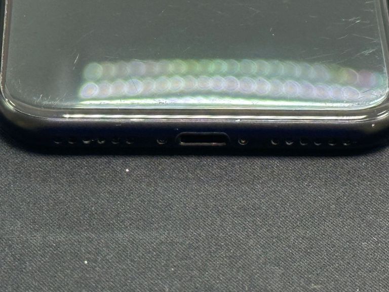 Оголошення Apple iPhone SE 2020 64GB Black Slim Box (MHGP3) Б/У