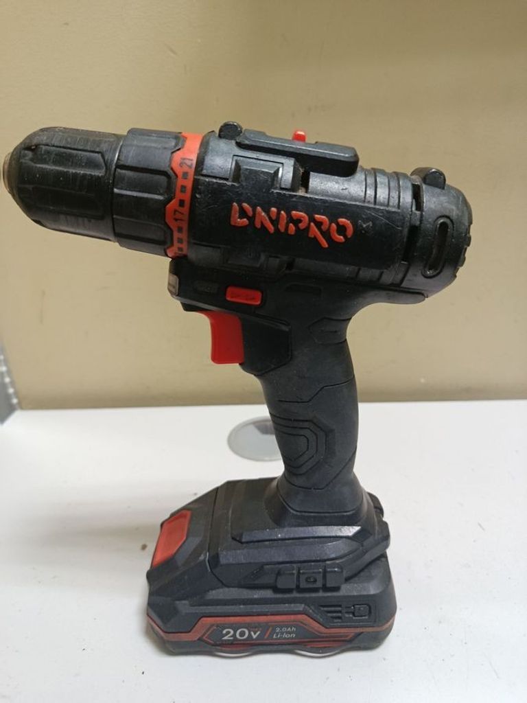 Оголошення Dnipro-M cd-218 1акб 2ah зп Б/У