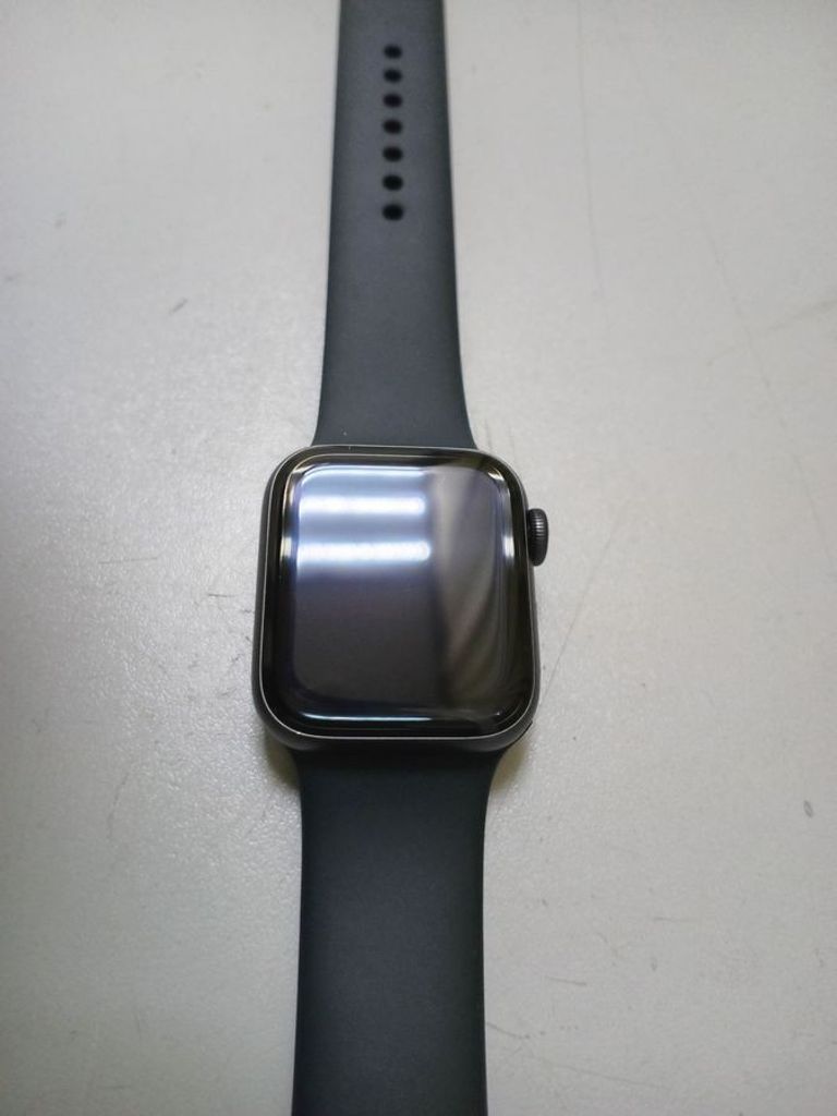 Купить Apple watch se gps 40mm aluminum case Б/У