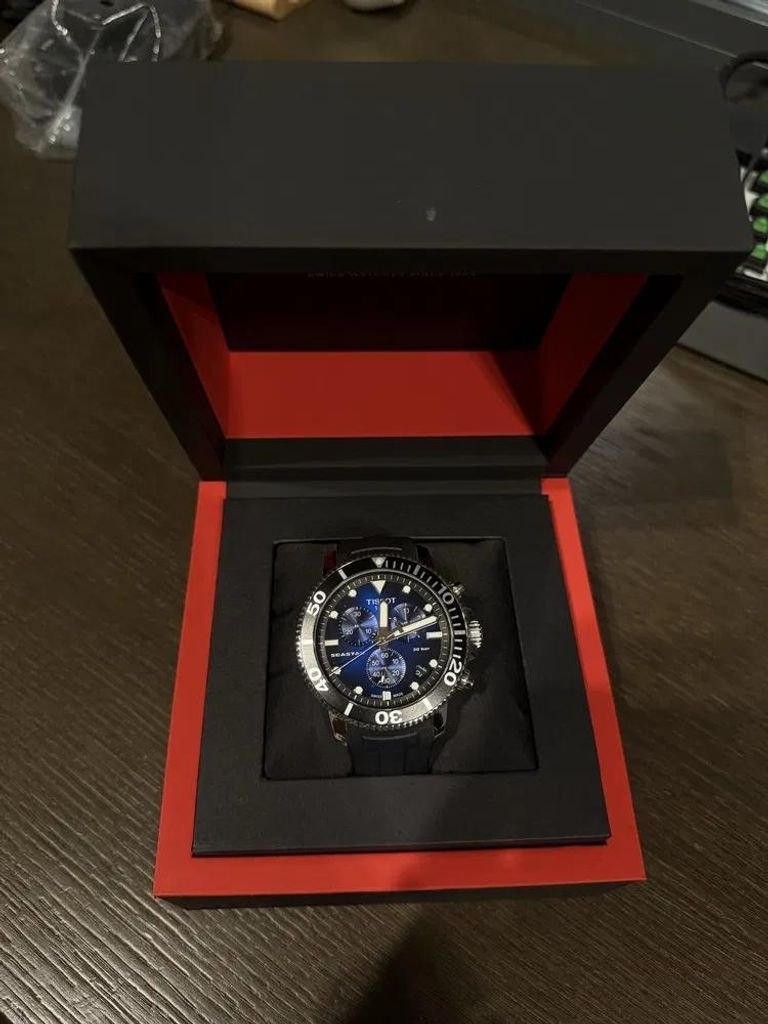 Купить Tissot Seastar 1000 T120.417.17.041.00 Б/У