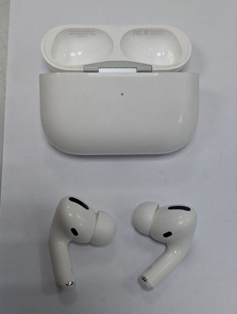 Купить Apple AirPods Pro (MWP22) Б/У