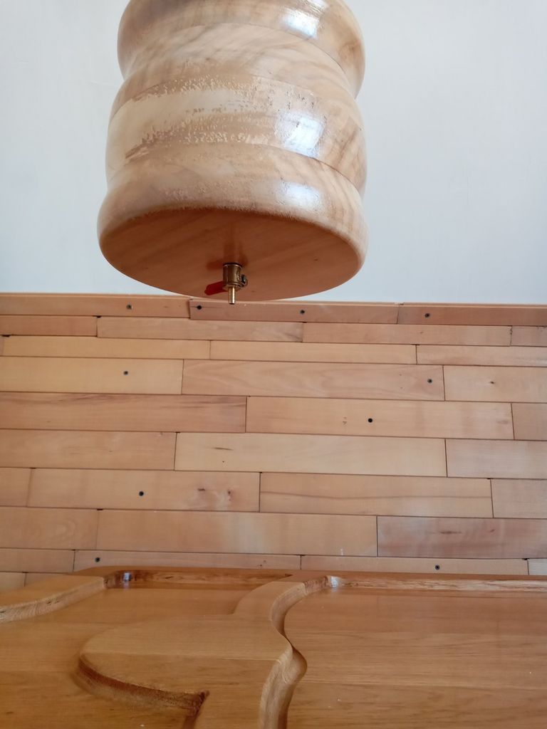 Дешево Table для аюрведичного масажу з ломбарду