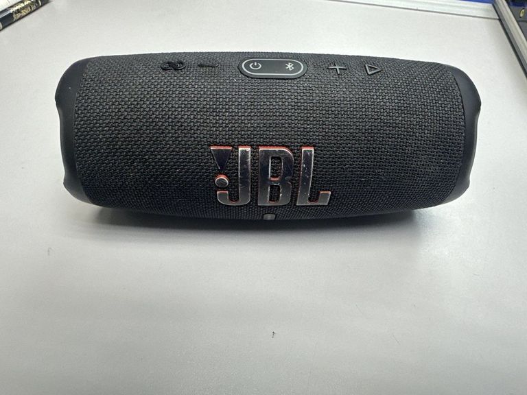 Купити Jbl charge 5 Б/У
