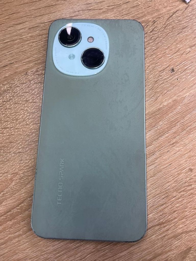 Дешево Tecno spark go 1 kl4 4/64gb з ломбарду