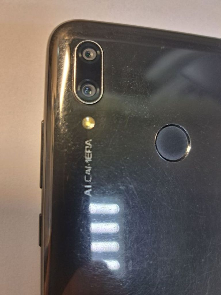 Розпродаж Huawei p smart pot-lx1 3/64gb, продавець Техноскарб