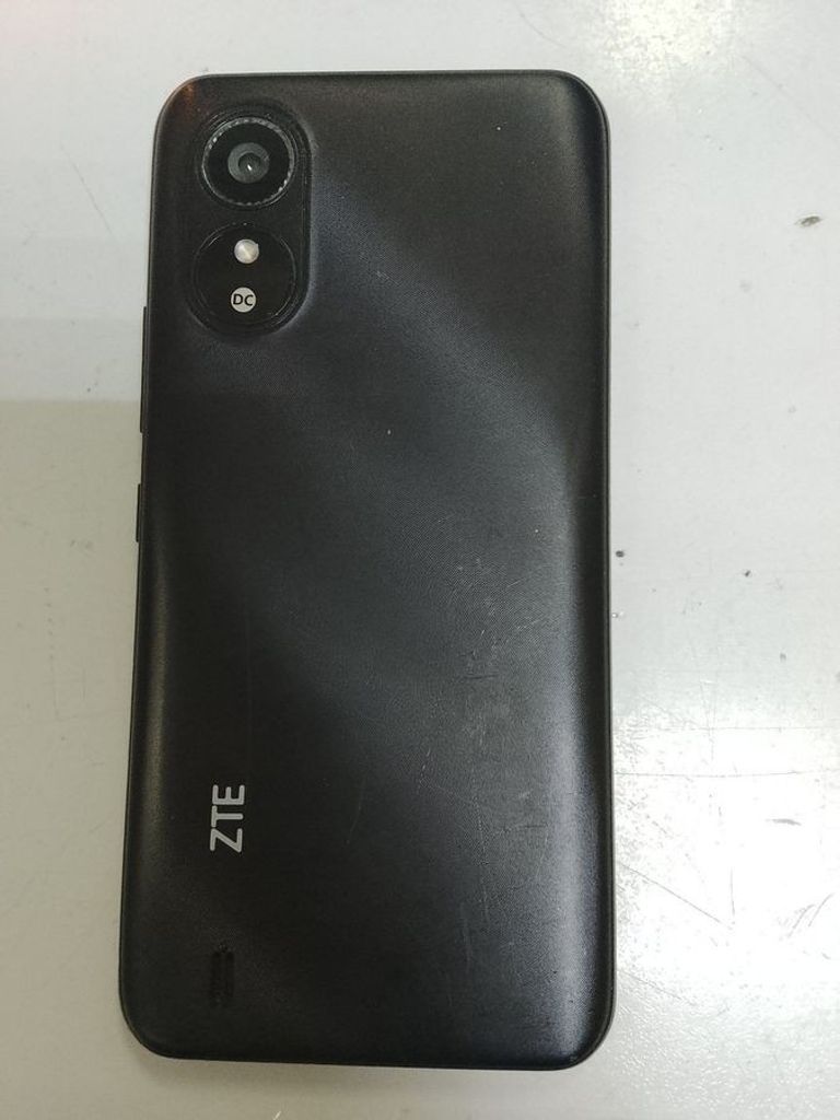 Дешиво Zte Blade L220 1/32GB Black с ломбарда