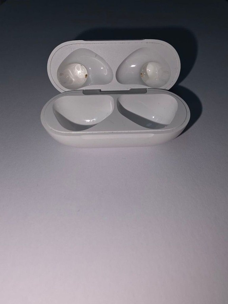 Apple airpods 4 with active noise cancellation Код:01-200924395. Изображение 5