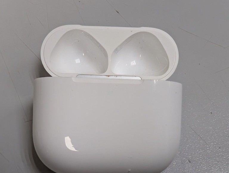 Объявление Apple airpods 4 with active noise cancellation Б/У