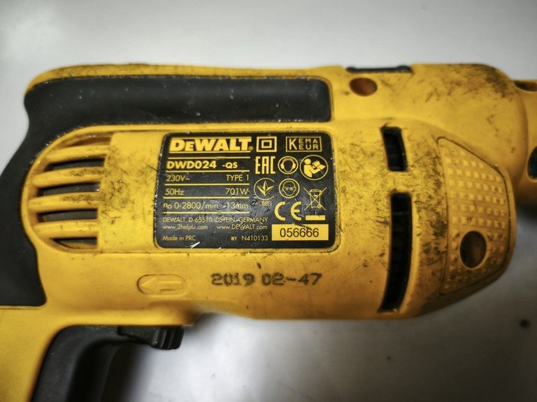 Оголошення Dewalt DWD024 Б/У