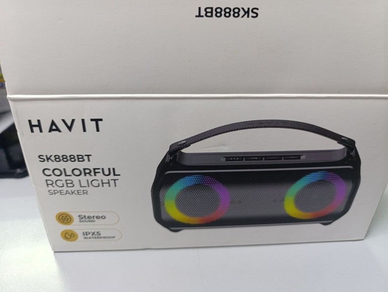 Купить Havit HV-SK888BT 10W RGB Black Б/У