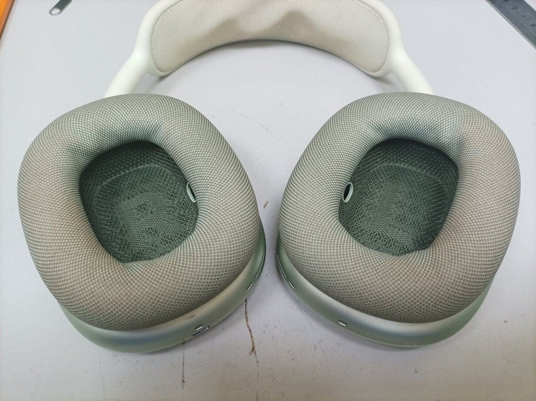 Купити Apple airpods max Б/У