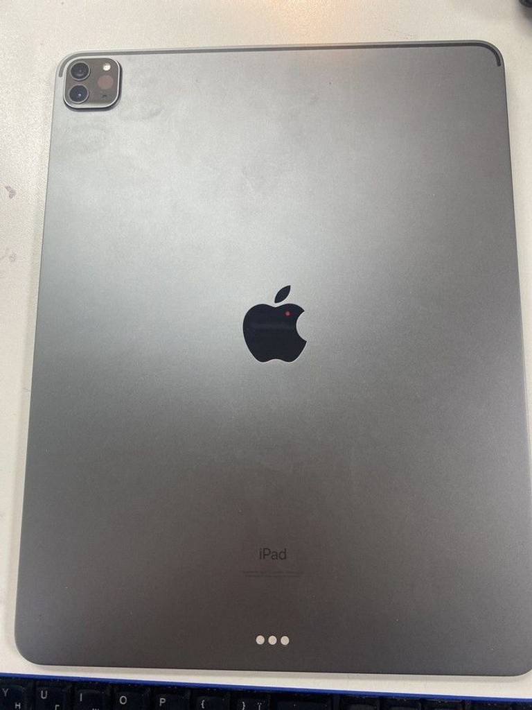 Оголошення Apple iPad Pro 12.9 2021 Wi-Fi 512GB Space Gray (MHNK3) Б/У