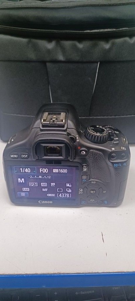 Купити Canon eos 550d body Б/У