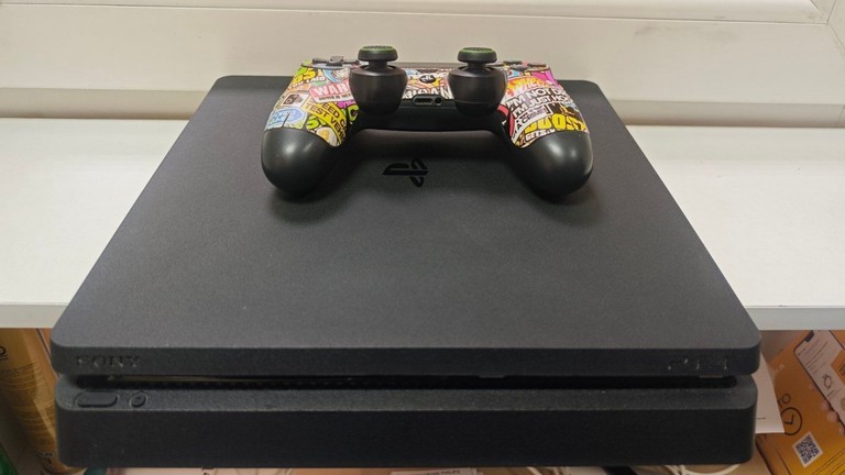 Купити Sony playstation 4 slim 500gb Б/У