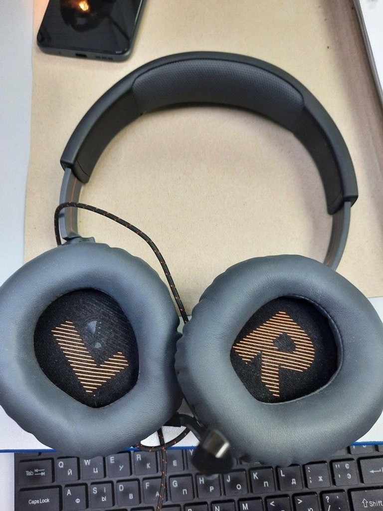 Оголошення Jbl quantum 100 Б/У
