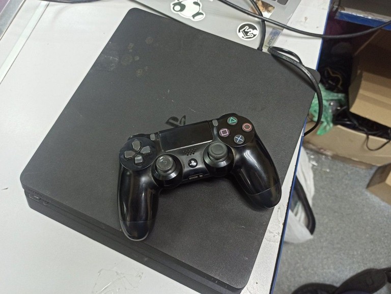 Оголошення Sony playstation 4 slim 500gb Б/У