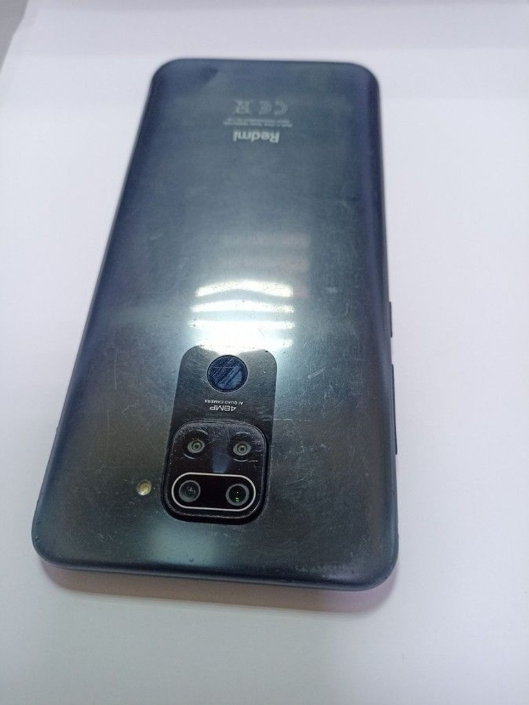 Дешиво Xiaomi redmi note 9 4/64gb с ломбарда