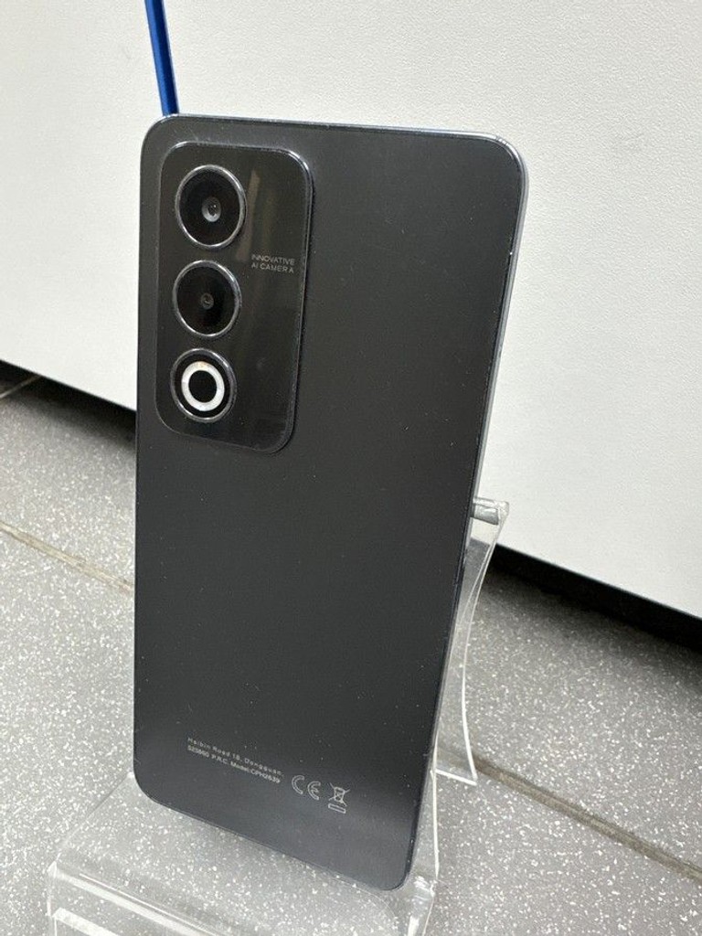 Купити Oppo a80 5g 8/256gb Б/У