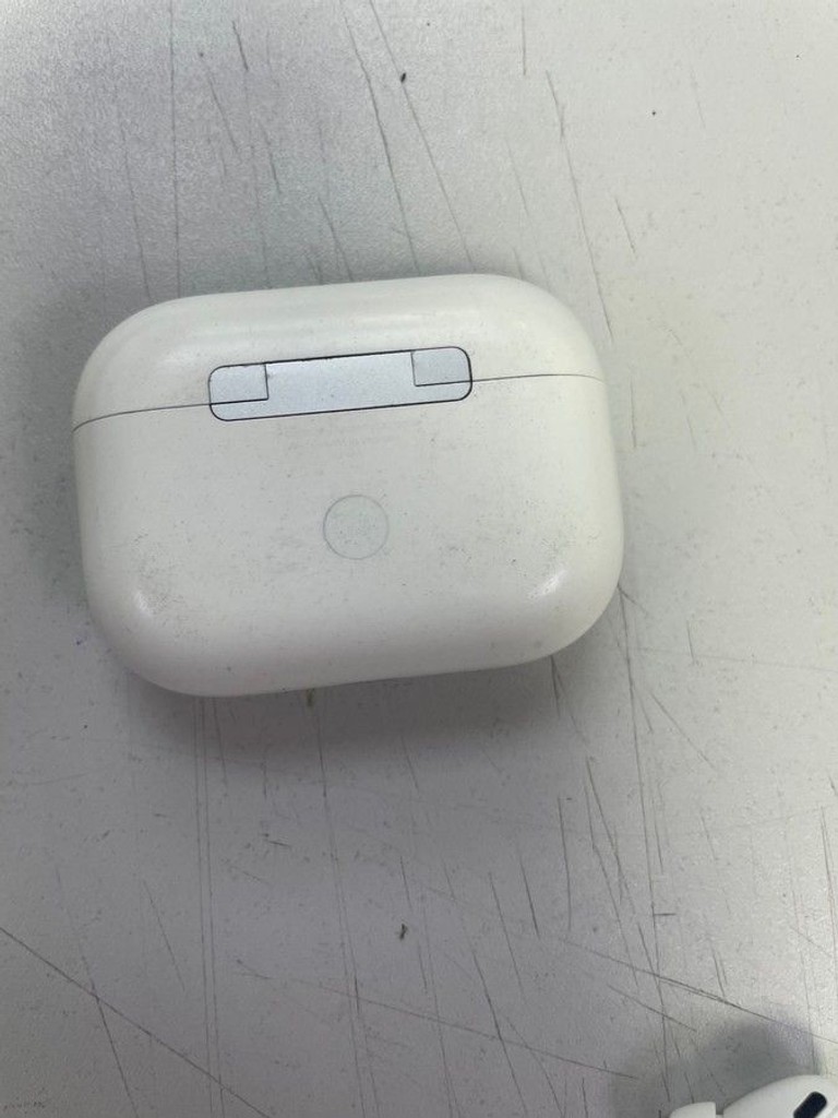 Apple airpods pro 2nd generation with magsafe charging case usb-c Код:01-201033653. Изображение 5