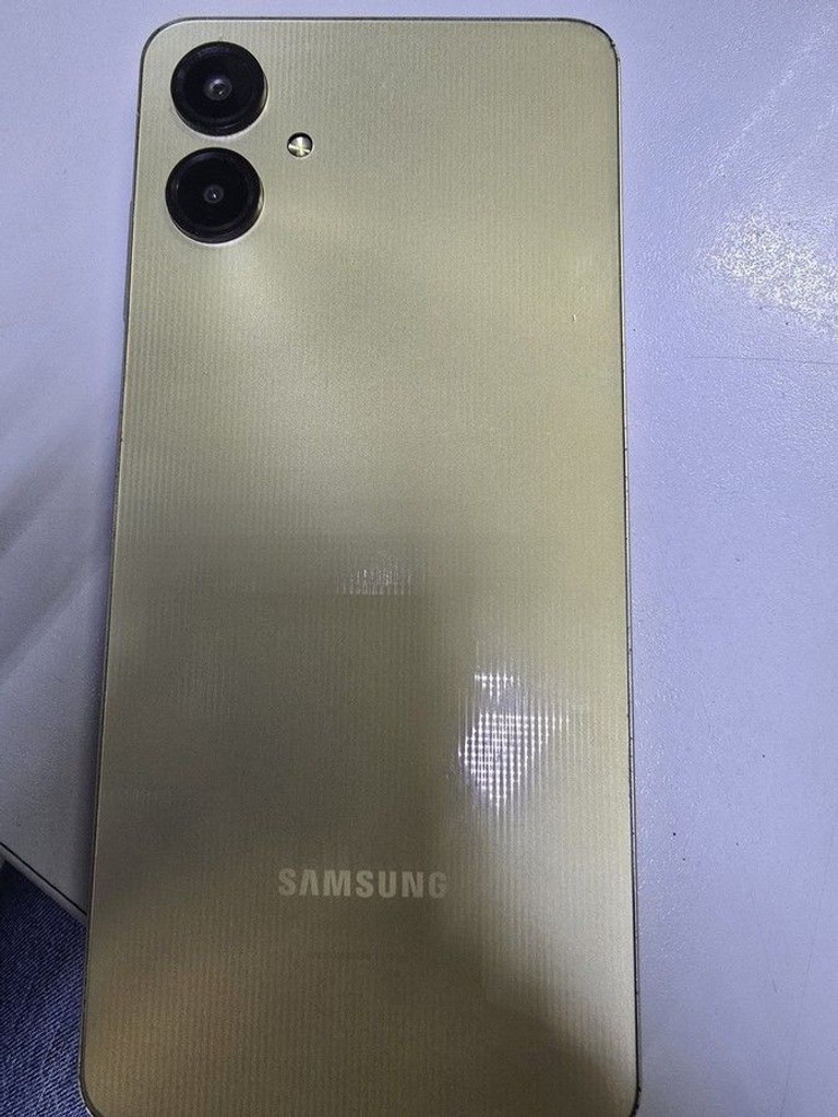 Купить Samsung galaxy a06 4/128gb Б/У
