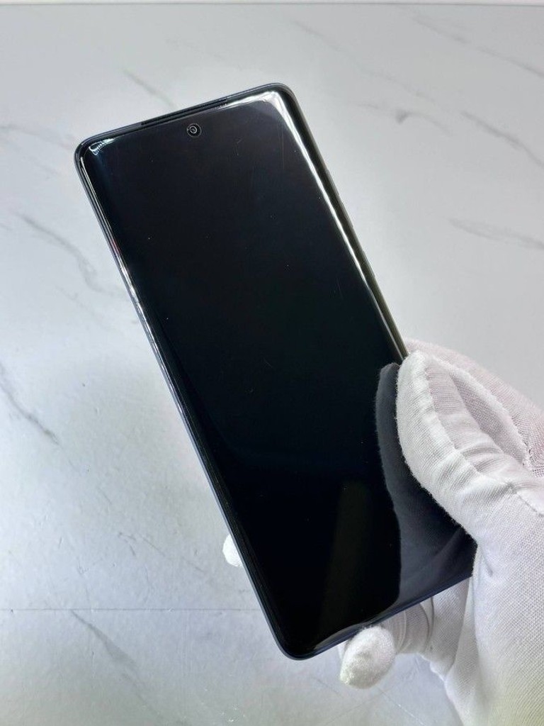 Дешево Motorola Moto Edge 60 12/256GB Gibraltar Sea (PB7H0031) з ломбарду