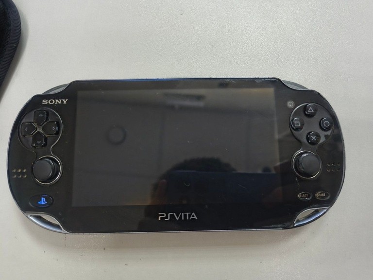 Купити Sony playstation vita Б/У