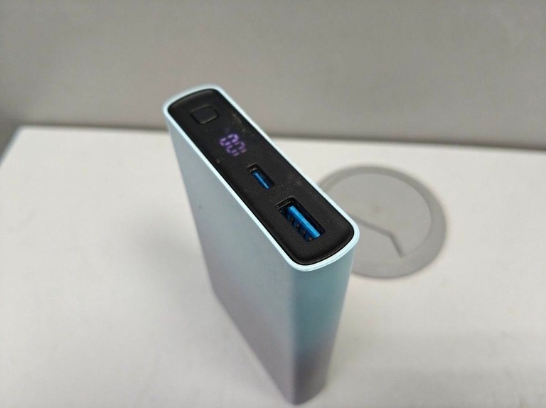 Купити Proove hyper flux plus 22.5w 10000mah Б/У