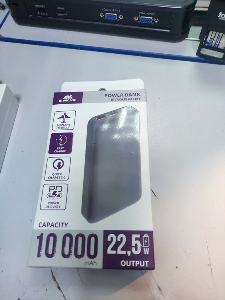 Дешиво Rivacase VA2211 10000mAh Black с ломбарда