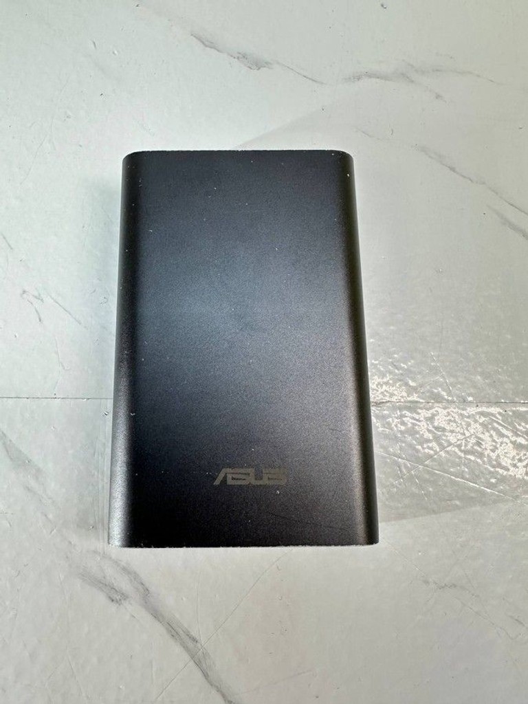 Оголошення Asus abtu005 10050 mah Б/У