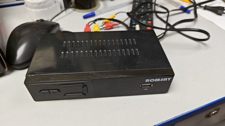 Купить Romsat T8030HD Б/У