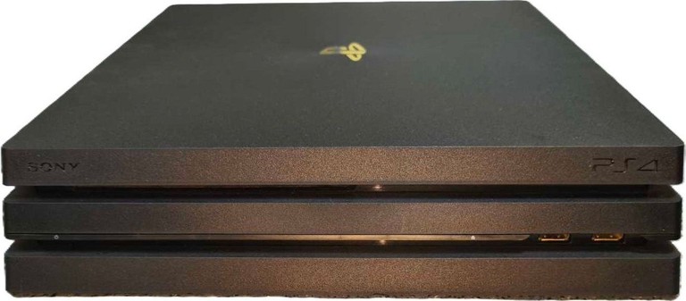 Купити Sony playstation 4 pro 1tb Б/У