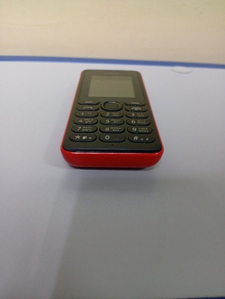 Купити Nokia 108 Б/У