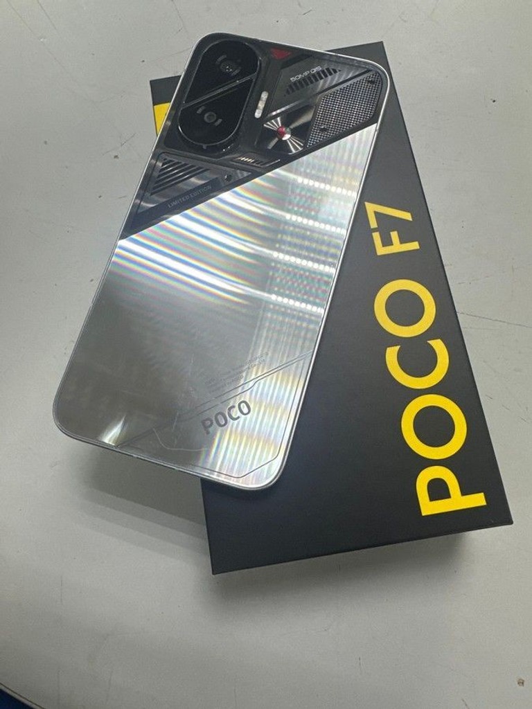 Купити Poco F7 12/256GB White Б/У