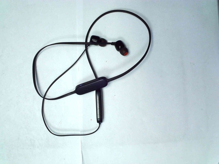 Дешево Jbl tune 125bt з ломбарду