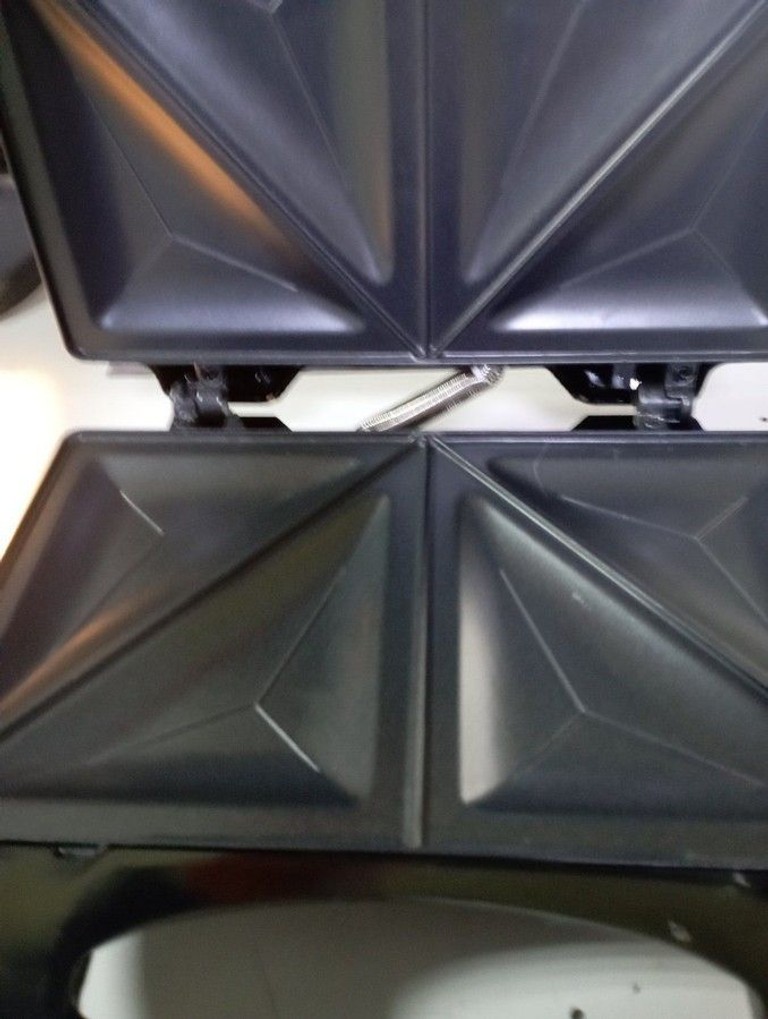 Дешево Sandwich Machine 105156 з ломбарду