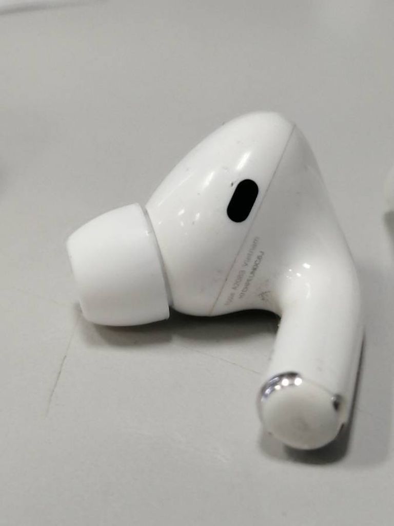 Apple AirPods Pro (MWP22)